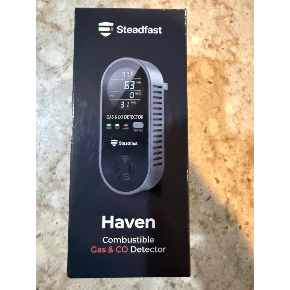 Steadfast Haven Combustible Gas and Carbon Monoxide Detector Plug-In White